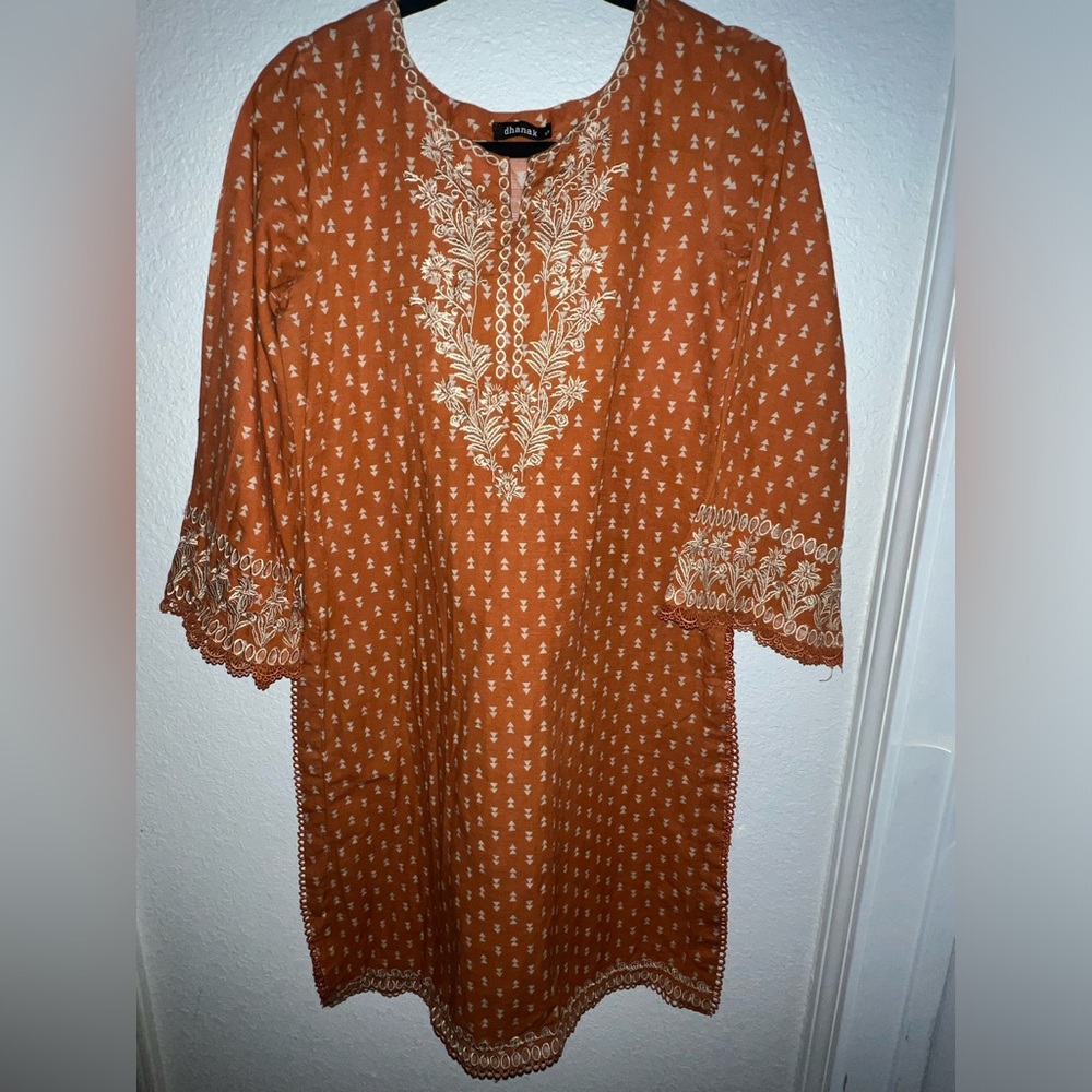 Dhanak | Pakistani embroidered kurti (Small)